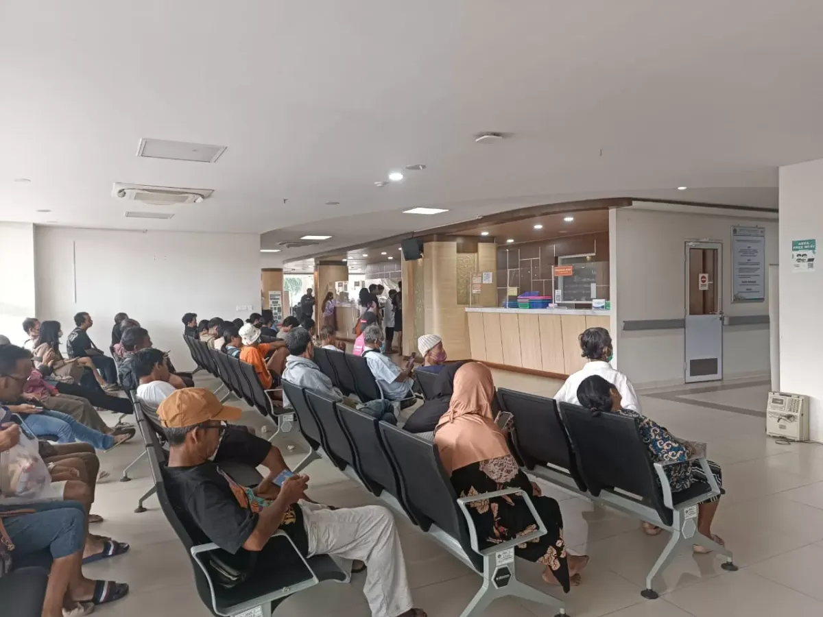 proses input dan validasi data SEP BPJS pada sistem pendaftaran IGD rumah sakit untuk memastikan kesesuaian dengan dokumentasi medis sebelum klaim INA-CBG.