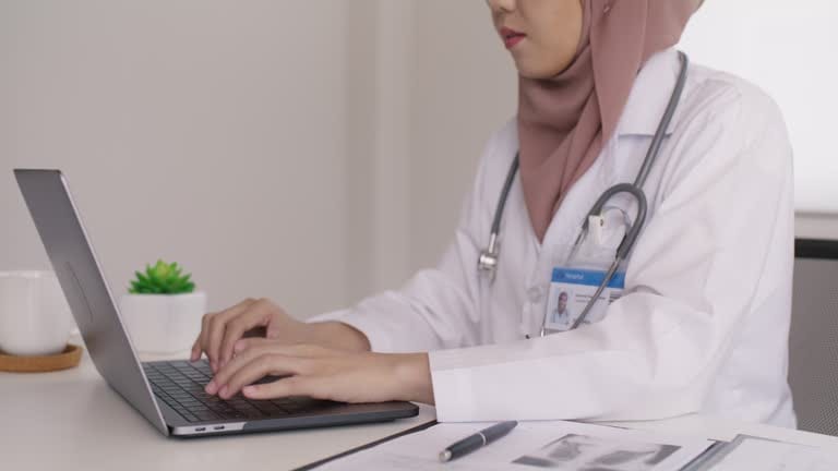 Tampilan dashboard otomatisasi coding dengan rekomendasi kode INA-CBG berbasis AI.